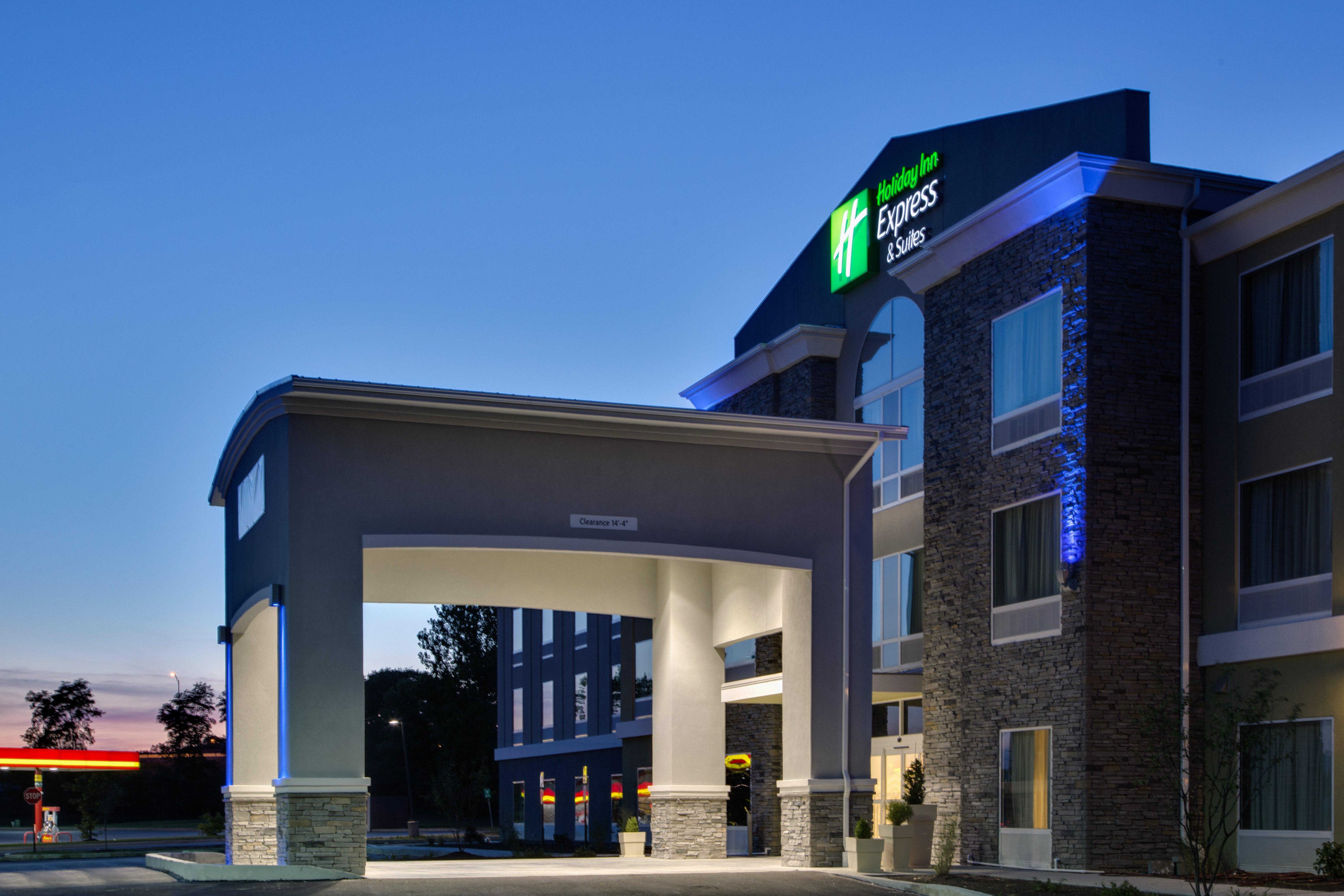 Holiday Inn Express & Suites Carlisle, An Ihg Hotel Exterior photo